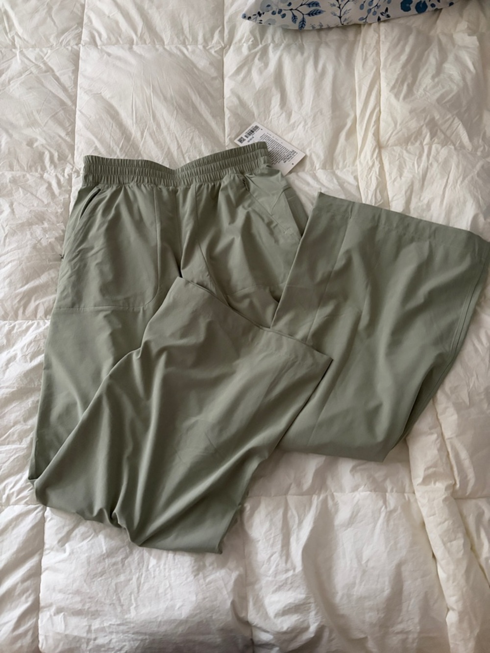 Lululemon Swift Wide Leg Mid Rise Pant